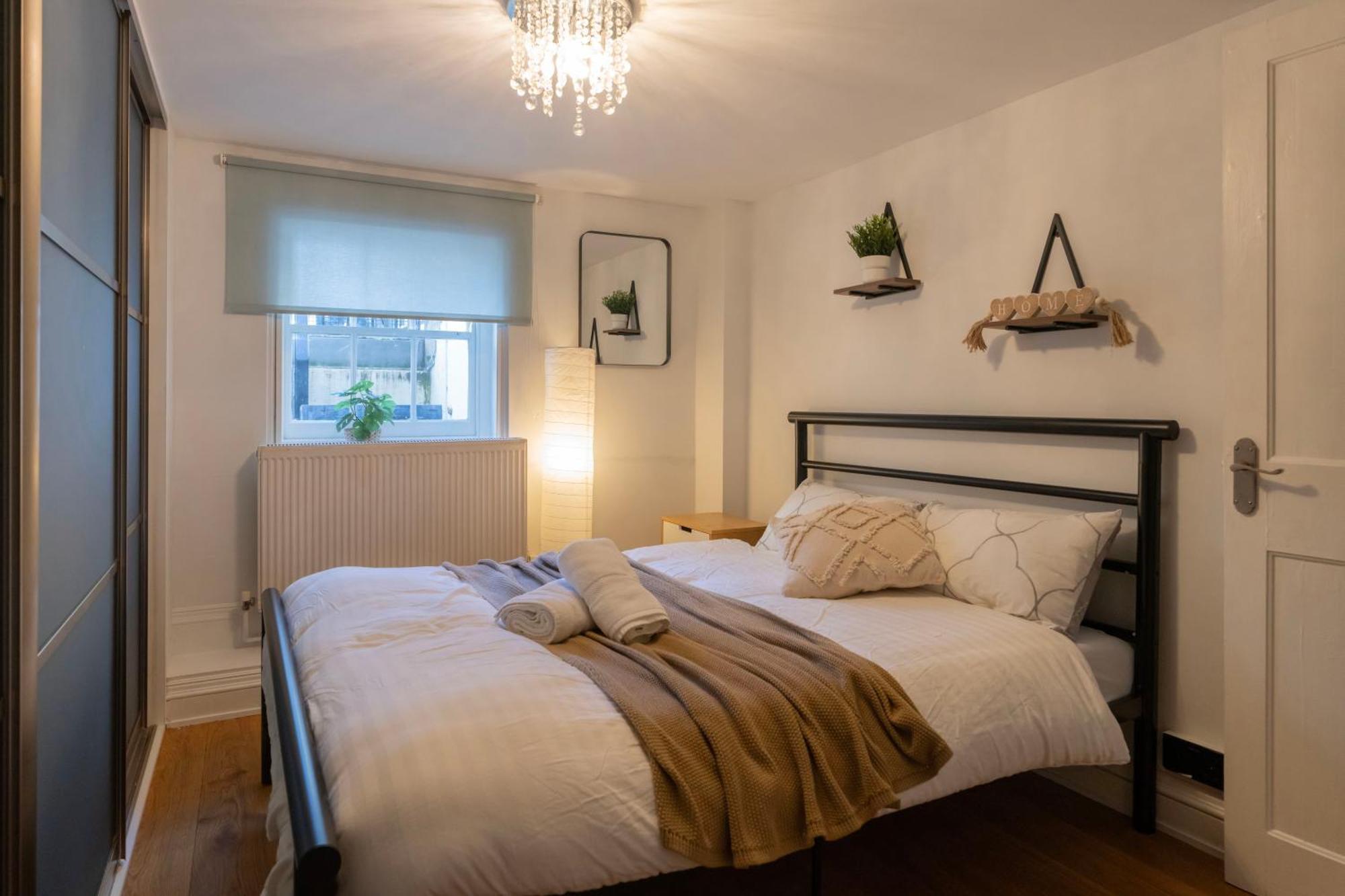 런던 Gorgeous 2Bed House In New Road 아파트 외부 사진