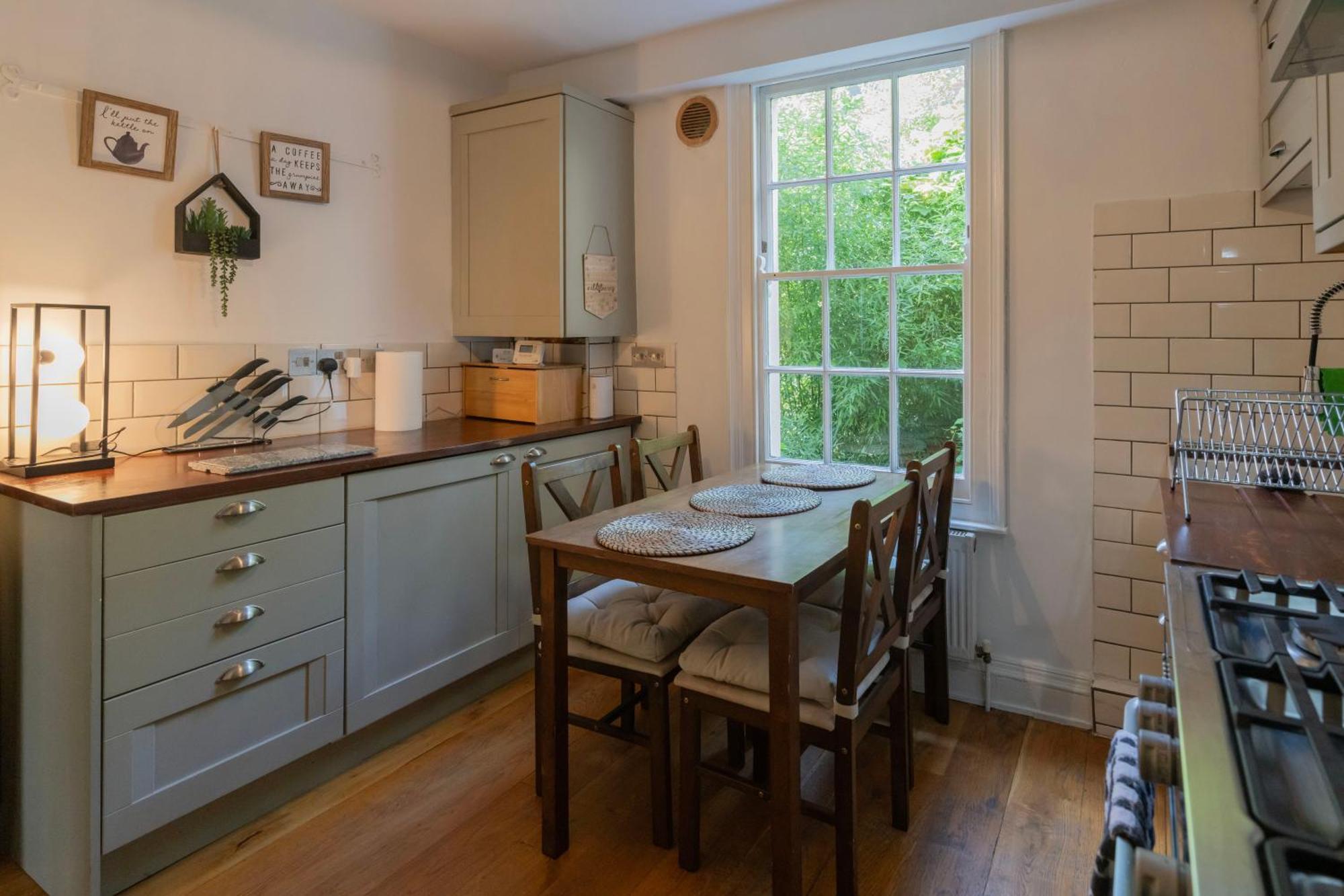 런던 Gorgeous 2Bed House In New Road 아파트 외부 사진